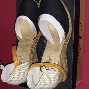 Vintage 7 Eight Wedges